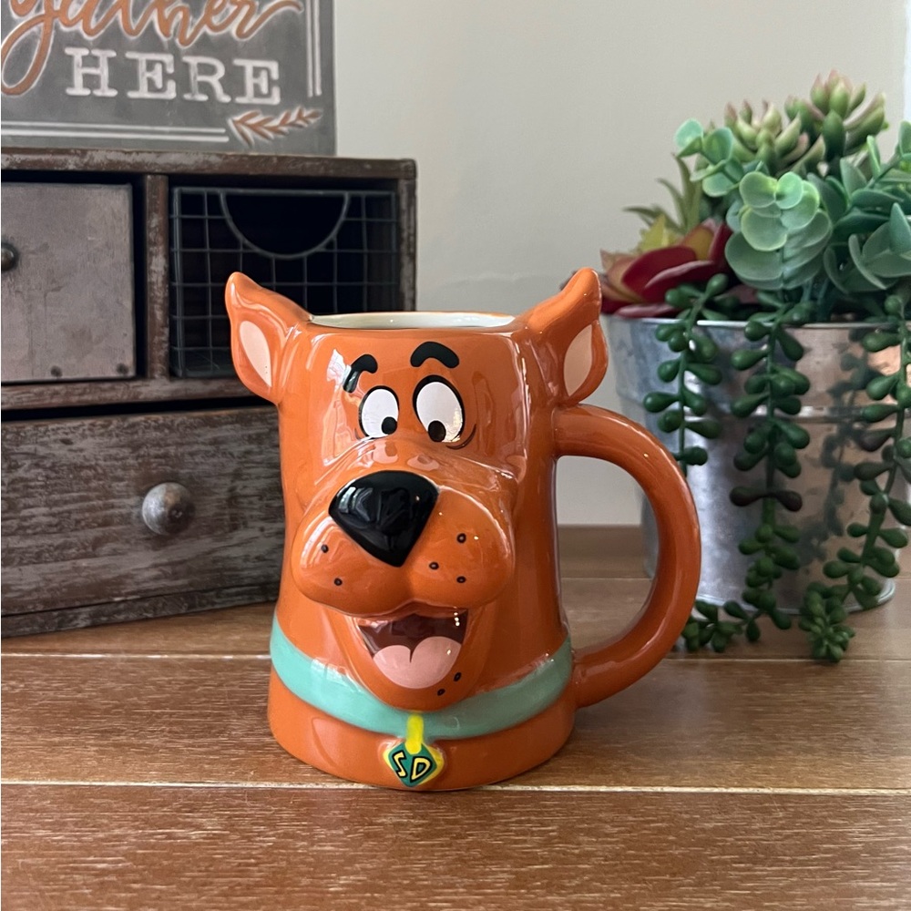 New Decorative Scooby Doo 20oz Figural Mug